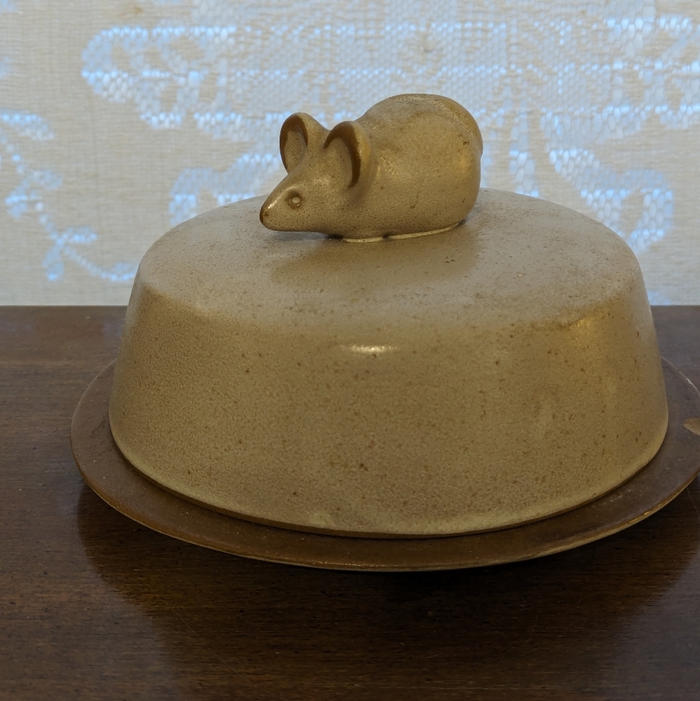 Vintage Stoneware Pottery Mouse B03